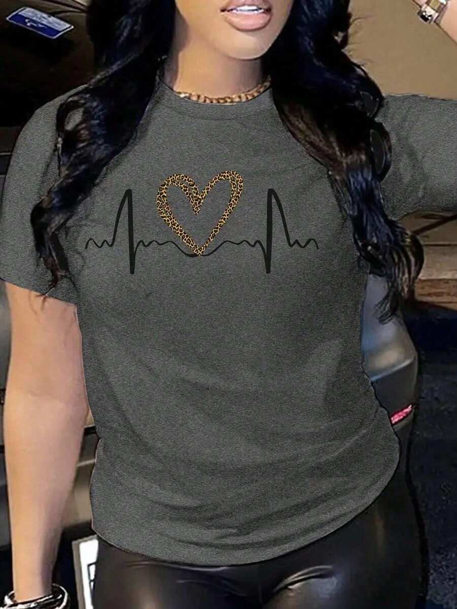Playera Mujer Ajuste Regular casual, minimalista chic romántico, electrocardiograma corazón abierto estampado leopardo salvaje moda urbana, cuello redondo clásico, envío local, modelo pareja