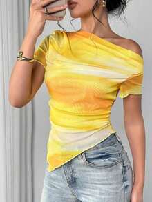 Camiseta de manga corta con hombros oblicuos y estampado de teñido anudado para mujer - Amarillo - Ver 1