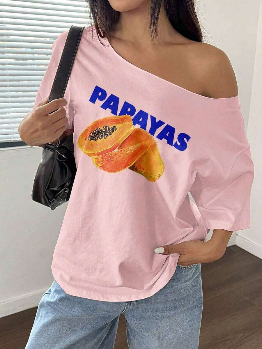 Camiseta holgada de manga corta con estampado de fruta de papaya y cuello asimétrico, color rosa - Rosa - Ver 1
