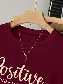 Camiseta ajustada de mujer con estampado de letras, silueta estilizante, estilo casual/al aire libre, nueva llegada de verano, color rojo - Burdeos - Ver 6