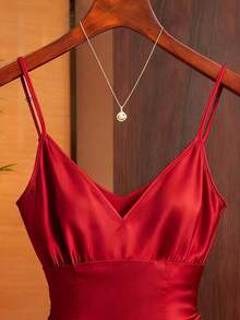 Camiseta de mujer elegante y de moda con cuello en V profundo - Rojo - Ver 3