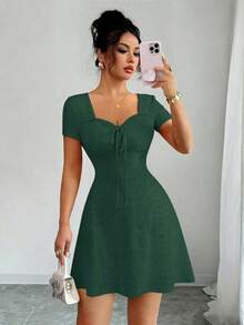 vestido mini ajustado y sexy con nudo delantero, de punto jacquard de crema de mantequilla para verano - Verde Oscuro - Ver 6