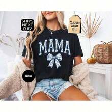 [Entrega Local]Playera Para Mujer [Entrega Local]Playera Para Mujer [100% Algodón] Camiseta TaggedThreads Mama, Camiseta Blue Ribbon, Regalo para el Día de la Madre, Regalo Estético para Mamá, Camiseta Linda para Mamá, Camiseta con Lazo, Camiseta Chinoiserie, Regalo para Ella, Estilos Cómodos de Verano, Otoño e Invierno, Camisetas de Manga Corta - Ropa Diaria Unisex para Mujer y Hombre - Unisex, Adecuada para Salidas Casuales Diarias, Camiseta de Verano de Manga Corta, Camiseta con Estampado Retro Y2K - Negro - Ver 6