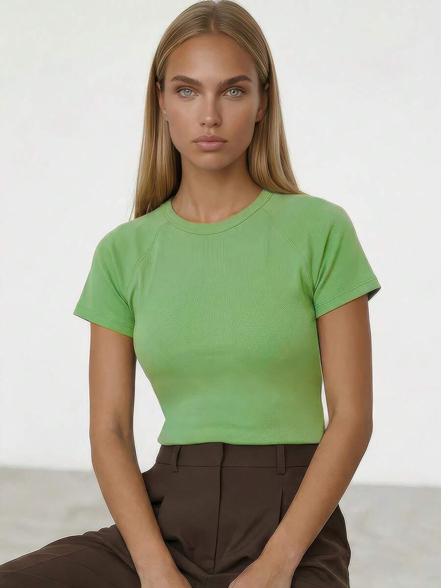 Casual Solid Color Round Neck T-Shirt, Versatile For Summer - Green - View 1