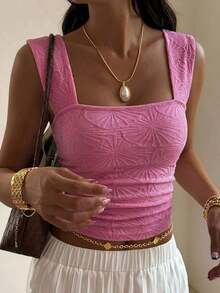 Top corto ajustado de cuello cuadrado de tela texturizada de unicolor minimalista para mujer, ideal para el verano, vacaciones y uso diario - Rosa - Ver 2