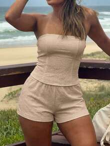 Set da 2 pezzi estivo con texture per donna, top corto senza spalline con laccio sulla schiena e pantaloncini, adatto per vacanze al mare - Cachi - Visualizzare 5