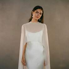 Chiffon Capelet Evening Dress, Satin Maxi Gown, Elegant Formal Dress Weddings & Black Tie Events - 白色 - 查看 3