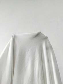 Camiseta de mujer con cuello asimétrico, manga corta y bordado de color contrastante - Blanco 4 - Ver 6