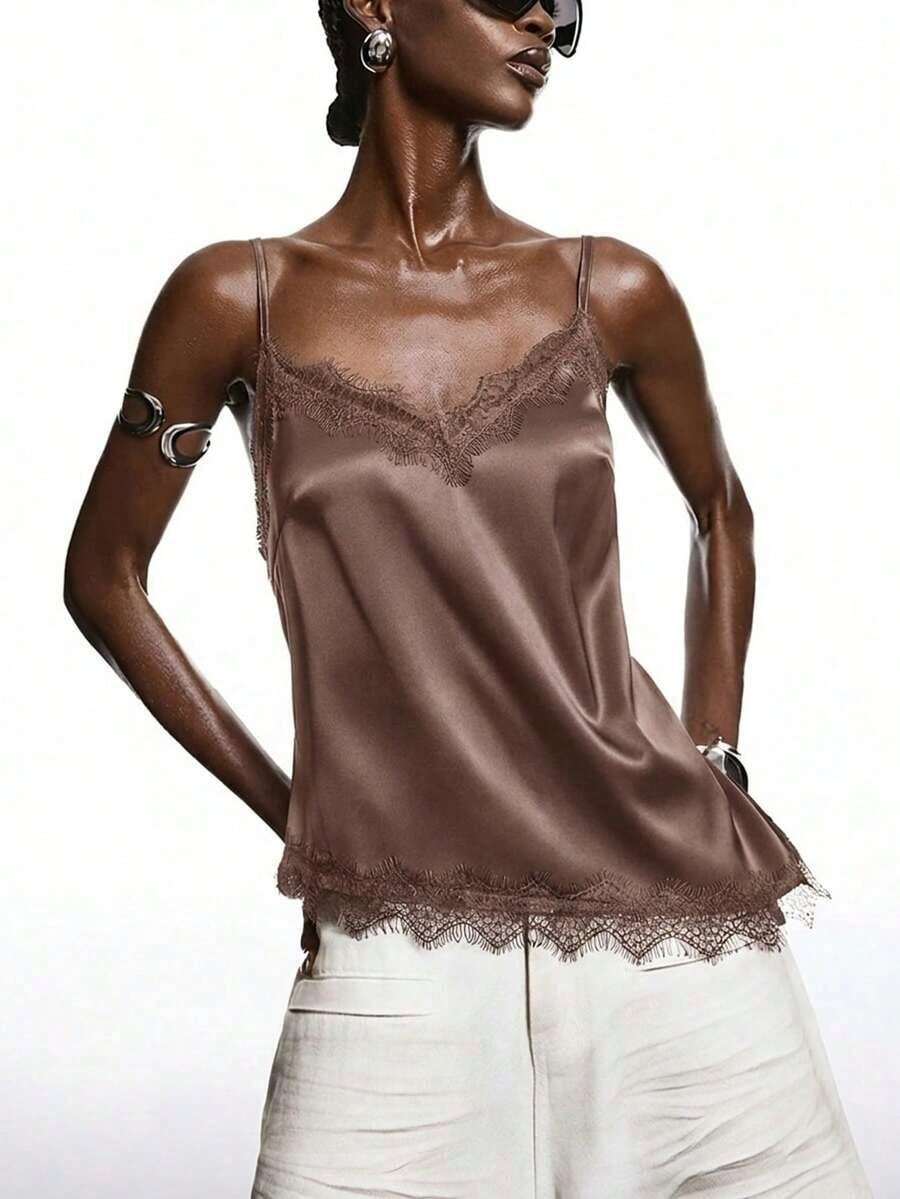 2026 Nueva Blusa Minimalista de Primavera Verde Oliva de Encaje y Satén Brillante, Elegante Camisola con Ribete de Encaje Adecuada para Primavera/Verano; Elegante Camisa Adecuada para Fiesta, Primavera, Navidad, Año Nuevo; Elegante Camisola de Satén - Caqui - Ver 1