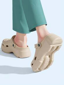 Sandales décontractées légères et respirantes pour femmes MAOLI, style sport outdoor, couleur unie, plates, souples et flexibles, antidérapantes, chaussures d'eau pour couples, glissières pour femmes durables et respirantes, sandales compensées pour femmes - marron clair - Voir 10