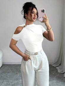 Camiseta de moda de manga corta para mujer de unicolor con recortes calados y decoración metálica - Blanco - Ver 7