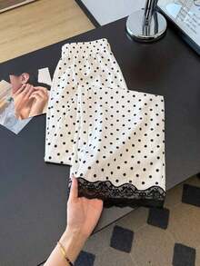 Pantalones rectos sueltos con cintura elástica, estampado de lunares y parches de encaje, adecuados para uso diario.Pantalones de lunares, pantalones con ribete de encaje, pantalones blanco y negro, pantalones de lunares blanco y negro para mujer - Blanco - Ver 3