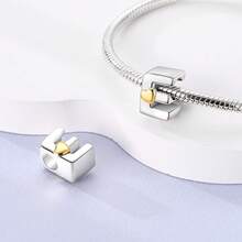 1pc S925 Sterling Silver 26 Letter Bead, Featuring Original Dual-Color Heart Accent Design. This Personalized Initial Pendant Can Be Used For Bracelets Or Necklaces, Making It A Versatile Accessory For Handmade Projects. Its Elegant And Exquisite Style Meets The Needs Of Creative Projects And Is Suitable For Daily Wear. - Silver - View 4
