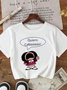 Una camiseta con estampado de personaje de dibujos animados, de diseño casual con cuello redondo, longitud regular y tela de 180 gramos, adecuada para todas las estaciones, con un estilo veraniego blanco.Conjuntos de Vacaciones de Verano 2026 - Blanco - Ver 1
