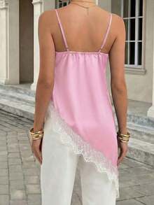 Blusa larga de satén con encaje, de tirantes finos, suave y cómoda, con diseño de bajo asimétrico, para un atuendo casual, elegante y de oficina moderno y urbano en verano - Rosa - Ver 2
