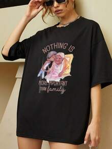Image That Showcases The Value And Affection Between Generations With A Message About Family Unity And Eternal Love, Conveying Affection And Respect Towards Loved Ones. Comfortable Casual Women's T-Shirt Ideal For Everyday Wear - 黑色 - 查看 6