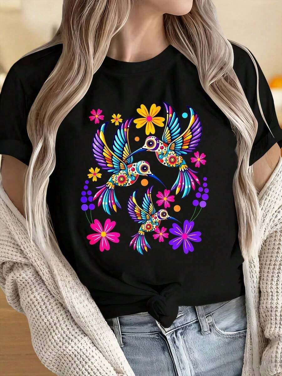 Women's Casual T-Shirt With Round Neck And Short Sleeves, Colorful Hummingbird And Flower Print Design, Black T-Shirt For Women, Boho Style, Graphic T-Shirt, Fashionable Summer Clothing, Suitable For Christmas Parties, Sports Activities, Holiday Parties, Outings, Sports And Other Festive Gifts (220g). - 黑色 - 查看 1