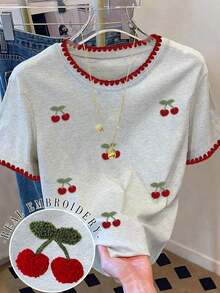 Camiseta de mujer de moda casual con cuello redondo y hombros caídos, camiseta con bordado de cereza, camiseta con bordado de toalla de cereza, camiseta casual y cómoda para exteriores, camiseta para todas las estaciones, camiseta con estampado de frutas - Gris Claro - Ver 1