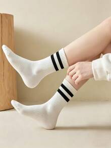1/6 Pair [Random Delivery] Striped Mid-Calf Socks Unisex, Suitable For All Seasons, Retro College Style Versatile Breathable Comfortable Socks For Daily Commute - Multicolor - View 6