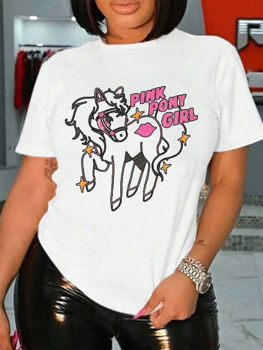Camiseta Blanca con Estampado Gráfico de Chica con Pony Rosa - Ropa Casual Urbana para Mujer, Perfecta para Uso Diario y Salidas de Moda. - Blanco - Ver 1