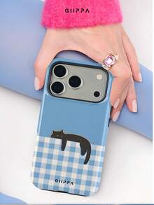 GIIPPA 1 Piece Light Blue Base With Plaid Patchwork And Slouchy Cat Design Phone 17 Pro Max Case, Compatible With IPhone 16 Pro Max, 15 Pro Max, 14 Pro Max, Korean Stylish And Interesting Phone Case, Fits 11/12/13/14/15/16 Pro Max Plus, Elegant Design Suitable For Both Men And Women, Ideal Gift For Christmas, Valentine's Day, Easter, Wedding Season And Birthday For Girlfriend - Multicolor 1 - View 5