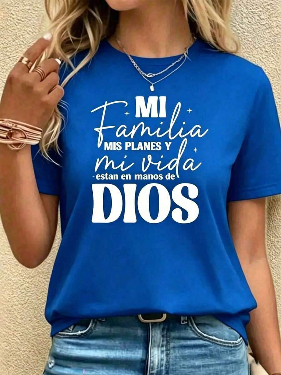 Christian Faith T-Shirt In Spanish: "My Family And My Life Are In God's Hands," Fitted White T-Shirt With Religious Inspirational Phrase, Casual Short Sleeve Blouse, Pretty 100% Cotton - 藍色的 - 查看 1