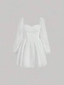 Vestido corto de manga larga con cuello de corazón, manga farol y busto fruncido en blanco - Blanco 2 - Ver 1