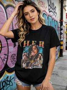 Playera Oversize Mujer "H.E.R. Gabriella" - Negra con Estampado Retro de Cantante - Negro - Ver 3