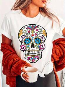 Solt Camisetas Ligeras con Estampado Gráfico para Mujer, Diseño de Calavera de Azúcar para el Día de los Muertos - Diseño vibrante mexicano del Día de los Muertos, top casual de manga corta y cuello redondo semitransparente, lavable a máquina para comodidad en todas las estaciones, camiseta con estampado de calavera, atuendo festivo, tela ligera, 100% algodón, una opción popular. gráfico - Blanco - Ver 3