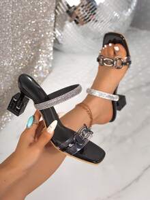 2026 Nuevas sandalias deslizantes con tacón cuadrado y adornos de diamante de imitación, zapatos de verano versátiles y de moda para mujeres - Negro - View 3