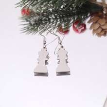 1 paire de boucles d'oreilles pendantes en acier inoxydable en forme de reine d'échecs, bijoux minimalistes inspirés des pièces d'échecs, accessoires uniques inspirés du jeu - géométrie - Voir 4