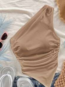 Blusa asimétrica de hombro con bajo asimétrico en color rojo rosa, ideal para vacaciones de verano - Caqui - Ver 9
