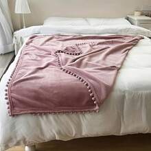 1 pieza Manta de franela de lujo de unicolor súper suave y cómoda con diseño de borlas de pompón esponjoso, adecuada para dormitorio, oficina, uso al aire libre, ligera y transpirable, regalo perfecto para amigos y familiares - Rosa - Ver 2