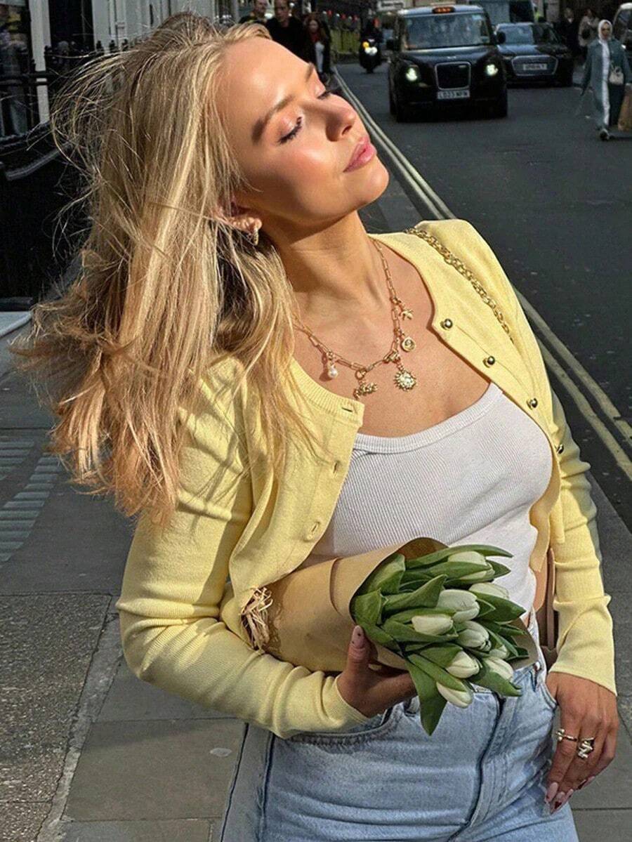 Cárdigan corto elegante para mujer, diseño con botones, tela acanalada, manga larga y cuello redondo para primavera - Amarillo - Ver 1