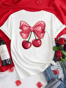 Camiseta de manga corta de talla grande para mujer - Camiseta básica casual de corte holgado, elegantes tops de poliéster, camiseta de manga corta con paneles frontales y traseros - Estampado de moda con lazo de cereza y corazón - Camiseta estampada de primavera/verano para mujer, artículo de moda transpirable y cómodo. - Blanco - Ver 3