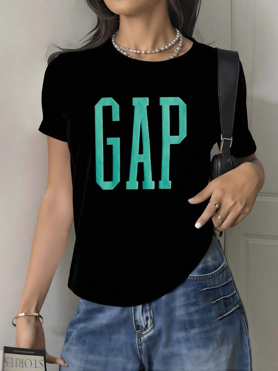 Grandes letras verdes que representan energía confianza y actitud positiva en un fondo oscuro moderno camiseta de mujer casual cómoda para uso diario - Negro - Ver 1
