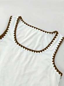Camiseta de tirantes de cuello cuadrado con contraste de color estilo retro francés, camiseta sin mangas minimalista y versátil de ajuste ceñido y sexy, de tejido de punto bordado con conchas, adecuada para salir, ir al trabajo, ir a la escuela - Blanco - Ver 4