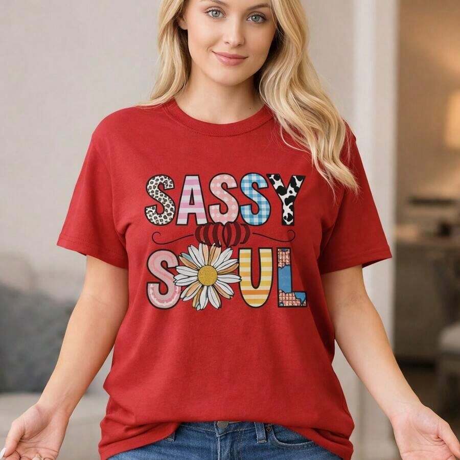 Sassy Little Soul Women's Graphic T-Shirt, Sizes 0XL-5XL, Cotton, Short Sleeve, Casual, Daisy And Letter Print, Oversized Top For Everyday Wear, Loose And Comfortable Fit. - 紅色 - 查看 1