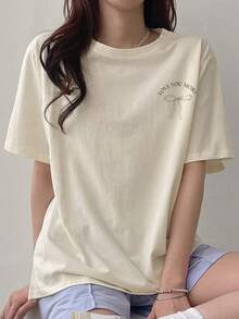 Women's T-Shirt With Letter Print On The Front And Back, Cute Blouses With Graphic Designs, Women's Cotton T-Shirts - 風格 - 查看 4