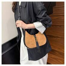 Borse di lusso di nicchia per donna: Nuova borsa a tracolla vintage opaca di stile autunno/inverno, borsa a secchiello monospalla - Castano - Visualizzare 4