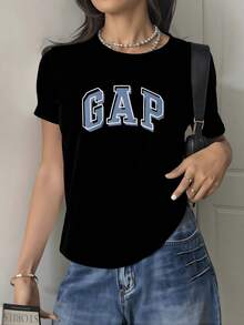 Large Embossed Lettering Symbolizing Open-Mindedness And Inner Strength With A Modern Collegiate Style To Express Confidence And Positive Energy. Comfortable Women's T-Shirt For Everyday Wear. - 黑色 - 查看 1