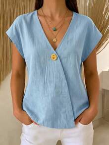 Women's Lime Green T-Shirt With V-Neck, Kimono Neckline And Decorative Button, Breathable Linen Fabric, Casual Chic Style Ideal For Holidays And Summer Looks. - 淺藍色 - 查看 1