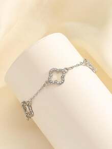 Một chiếc vòng tay tối giản với họa tiết hoa rỗng ngọt ngào và sang trọng kiểu Pháp, phù hợp để đeo hàng ngày, đi nghỉ mát và các dịp khác, đồng thời cũng là một món quà nhỏ bất ngờ và tinh tế. - vòng tay hoa văn đan lưới - Xem 8