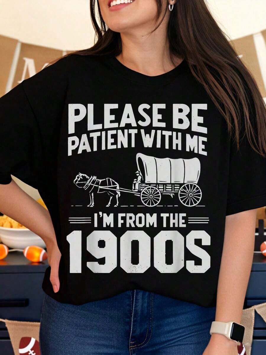 Please Bear With Me, I'm From The 1900s. Funny Vintage Humor T-Shirt For Women And Men, Casual Wear, Gift Idea For Birthdays, Christmas, Halloween, Parties. - 黑色 - 查看 1