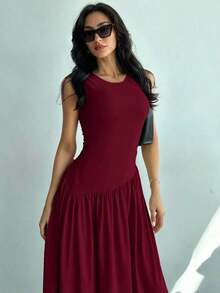 Vestido largo de mujer sin mangas, cuello redondo, cintura fruncida, unicolor, estilo minimalista - Granada - Ver 5