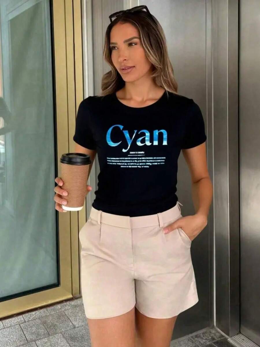 DEVIT - Playera negra de manga corta con estampado frontal "Cyan" en contraste para mujer - Negro - Ver 1