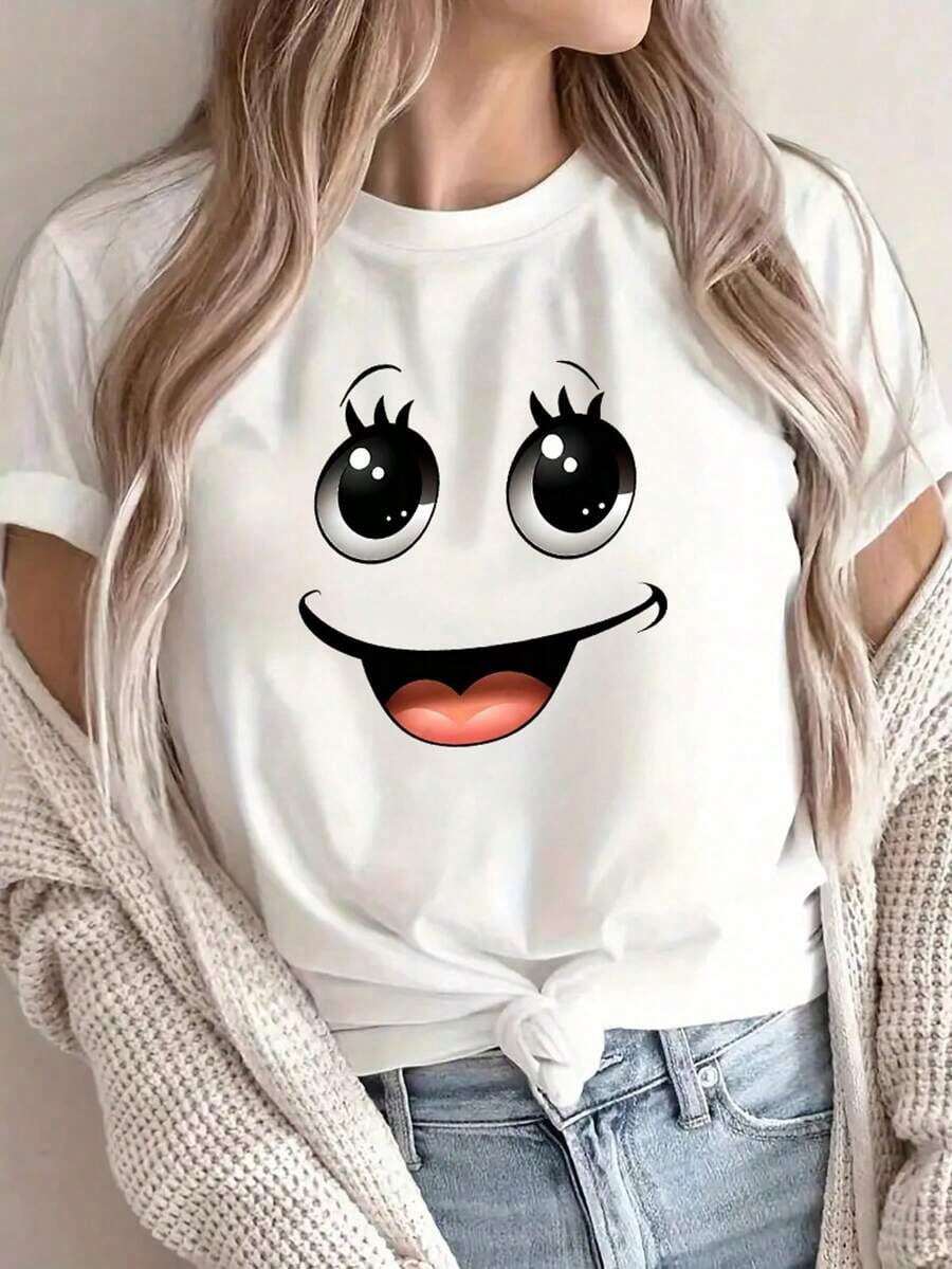 Camiseta blanca de manga corta y cuello redondo para mujer con un divertido estampado de una carita graciosa. - Blanco - Ver 1