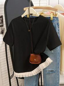 Camiseta de manga corta casual de mujer con dobladillo de volantes en contraste para el verano - Negro - Ver 10