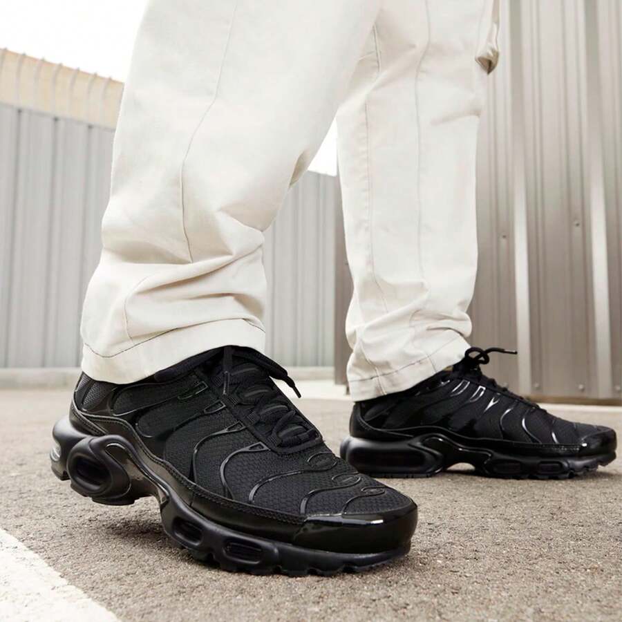 Promotion: TN Plus Vapor Bubble Cushioned Running Shoes, Air Fitness Gym Training, Premium, 24-Hour Shipping, Black And White - TN 黑色 - 查看 1