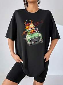Gráfico alegre con personajes coloridos viajando en coche simbolizando amistad aventura y diversión en carretera camiseta de mujer  cómoda y casual para uso diario y salidas relajadas - Negro - Ver 6